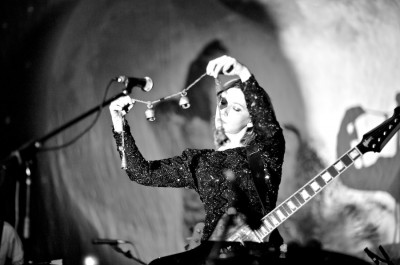 bat-for-lashes-live-4